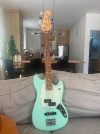 Fender Mustang PJ Bass Surf green