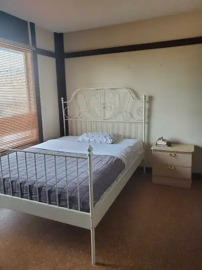 Room for Rent near Southgate Area