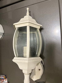 Outdoor white Post light (17”, in good condition)