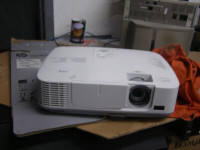 NEC NP-M271X 3LCD Projector 2700 ANSI Meeting Room HDMI HD 1080p