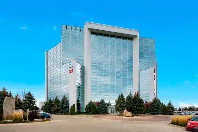 Located at 5500 N Service Rd in Burlington, WorkPod offers 1 private room starting at CA$750/Month....