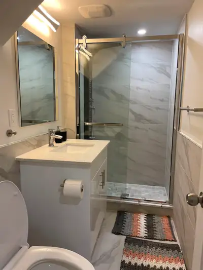 Room for rent - Ladies only // $800