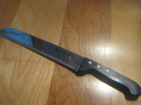 Couteau dentelé inox SUS 420-J2 1,5MM JAPAN