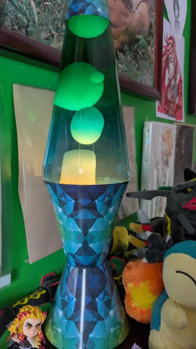 lava lamp in Indoor Lighting & Fans in Mississauga / Peel Region - Image 5