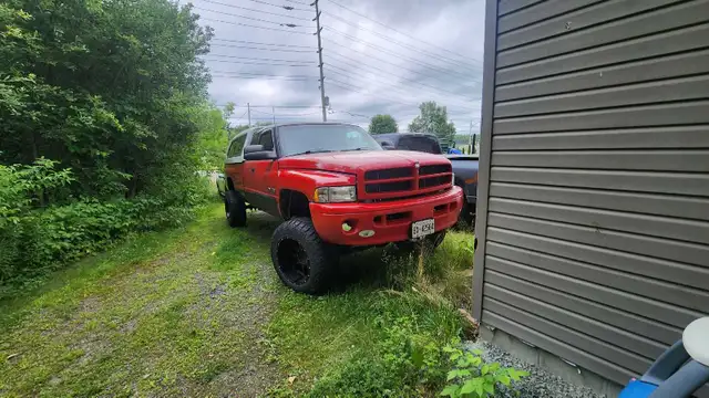2002 dodge 2500522141373281095684