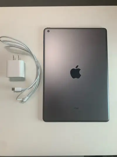 iPad 2018 (10.2") Space Grey 32GB - Great Condition, View more