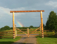 Custom Ranch Style Gates and Entranceways