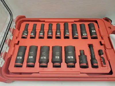 Milwaukee 49-66-6800 3/8 SAE 17 Piece Packout Impact Sockets , View more