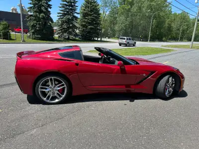 Superbe Corvette 21 000 km seulement Toute originale aucune modification. JAMAIS accidenté. Comme ne...