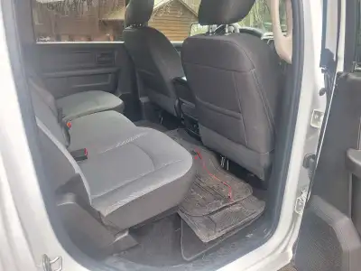 2021 Dodge Ram 1500 crew cab 4×4. Motor, Transmission and 4 wheel drive all run like new. Kilometers...