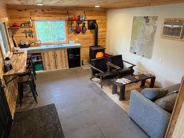 waterfront private cabin for rent Temagami in Ontario in Canada - Image 17