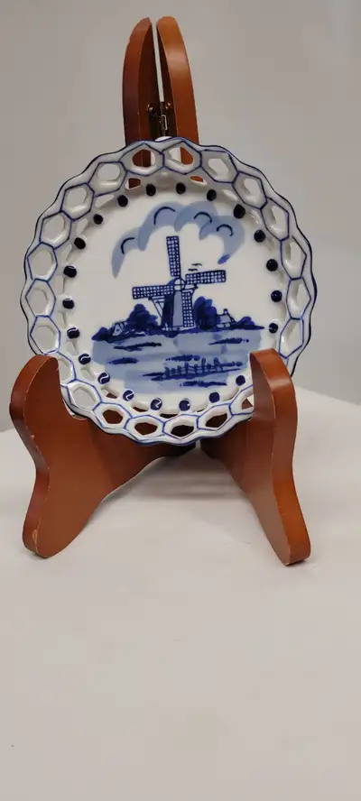 VTG OTS Delft Blue Wall Plaque/Trinket Dish, View more