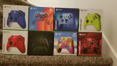 Xbox One Core Controllers -New/Sealed Neufs/Scellés, View more
