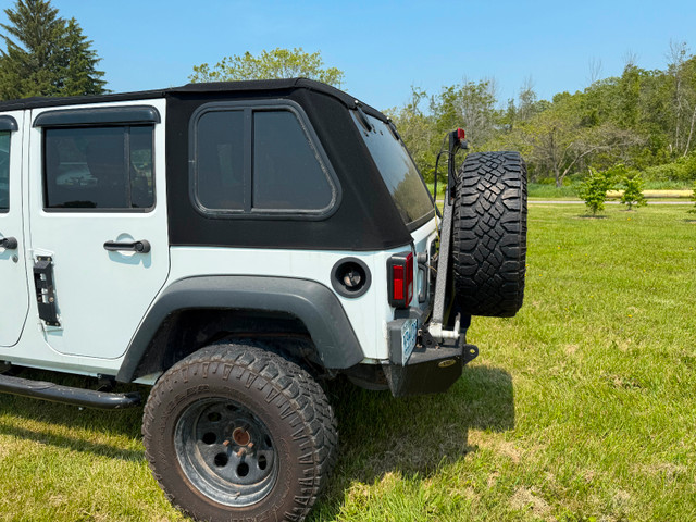 Jeep Wrangler 2016 in Cars & Trucks in Belleville - Image 2