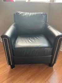 AUTHENTIC LEATHER CHAIR 
