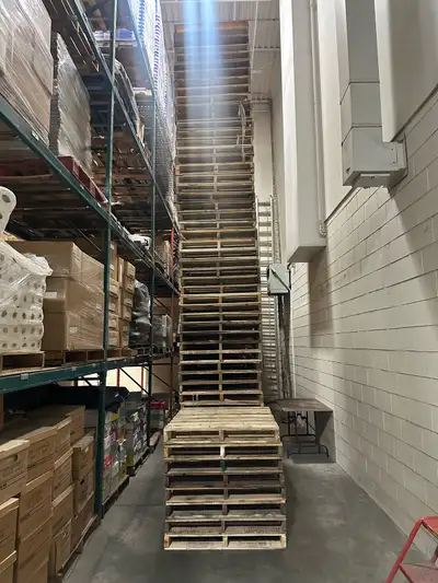 I’m looking to buy pallets/skids, View more