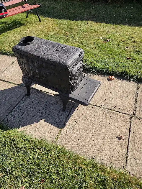 Poele A Boix Box Stove No 125 in Fireplace & Firewood in Thetford Mines - Image 2