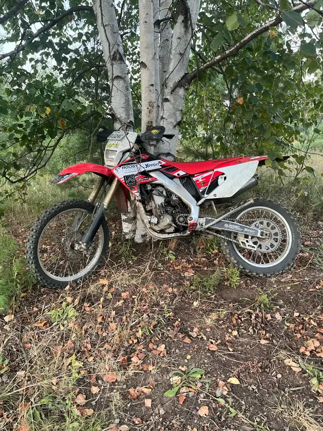 2004 CRF250X in Dirt Bikes & Motocross in Renfrew - Image 4