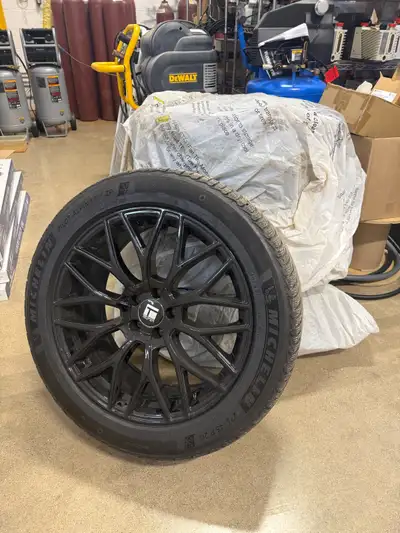 Four 20-inch winter tires used on a BMW X5 2022 xDrive40i for 2 months only. Tire Information - Mich...