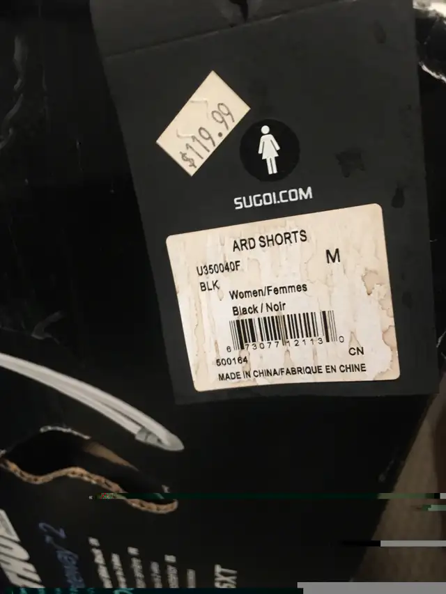 Woman’s cycling shorts in Clothing, Shoes & Accessories in Oakville / Halton Region - Image 3