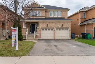 4 Bed, 3 Bath House for Rent, August 1, Ching & Sandalwood