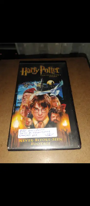HARRY POTTER AND THE PHILOSOPHER 'S STONE - CLAM SHELL VHS