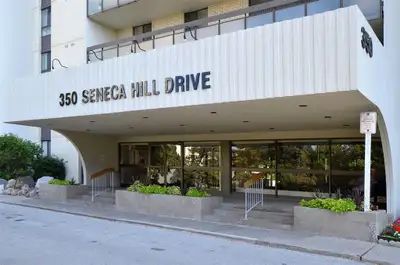 2 BEDROOM 1 WASHROOM FOR RENT AT DONMILLS AND FINCH
