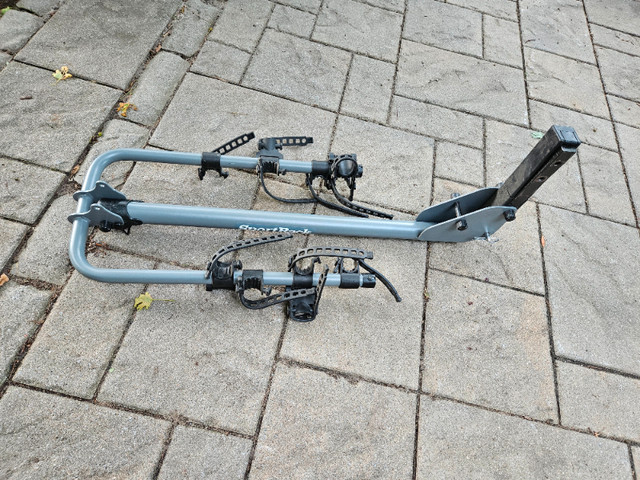 Sports Rack 3 bike towing hitch rack dans Autres pièces et accessoires  à Longueuil/Rive Sud - Image 2