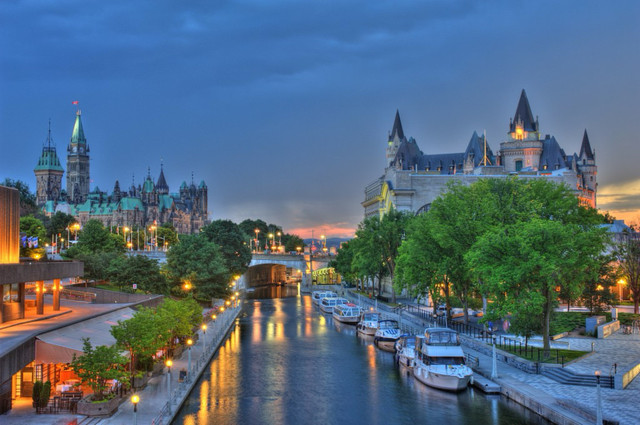 Looking for 1 or 2 bed with 2 PARKING SPOTS in Long Term Rentals in Ottawa