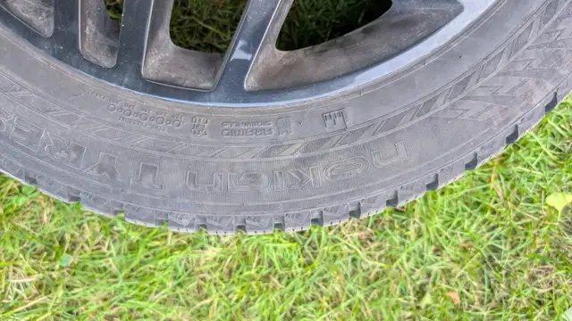 Nokian Hakkapeliitta 10 SUV winter tires on rims – 225/55R18 in Tires & Rims in City of Montréal - Image 5