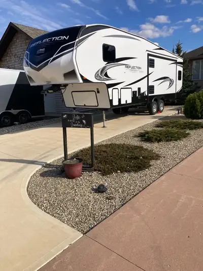 2021 Grand Design reflection 295 rl fifth wheel