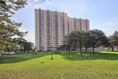 ***Condo For Rent Dixon rd. 2bedroom**** Location: 370 Dixon Rd, Etobicoke *Address: Kipling and Dix...
