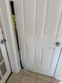 Bauer Vapor X2.7 intermediate hockey stick