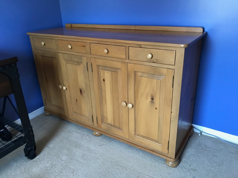 Custom Made 66" Sideboard/Buffet in Solid Pine !!!! Hutches & Display