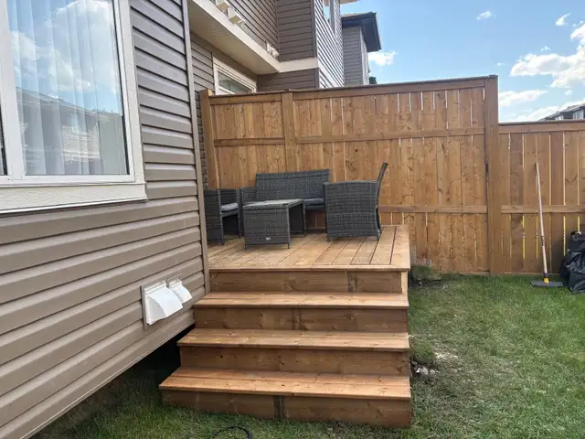 fence and deck576946697992949763