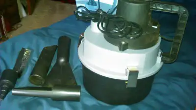 Car vacuum cleaner (New), View more