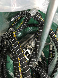 Hydraulic controller and hoses