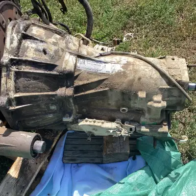 Selling 1998 chev1500 parts. 5.7 engine core. Needs head gaskets. 4L80E transmission, electric shift...