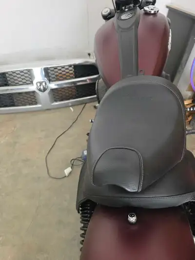 Oem motorcycle seat 2024 Indian Chief Bobber Dark Horse Cross posted on marketplace
