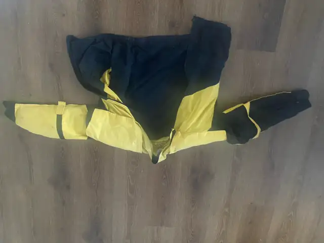 motorcycle jacket in Men's in Cole Harbour - Image 2