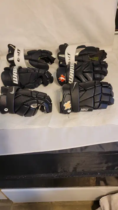 Lacrosse Youth Gloves - Medium,, View more