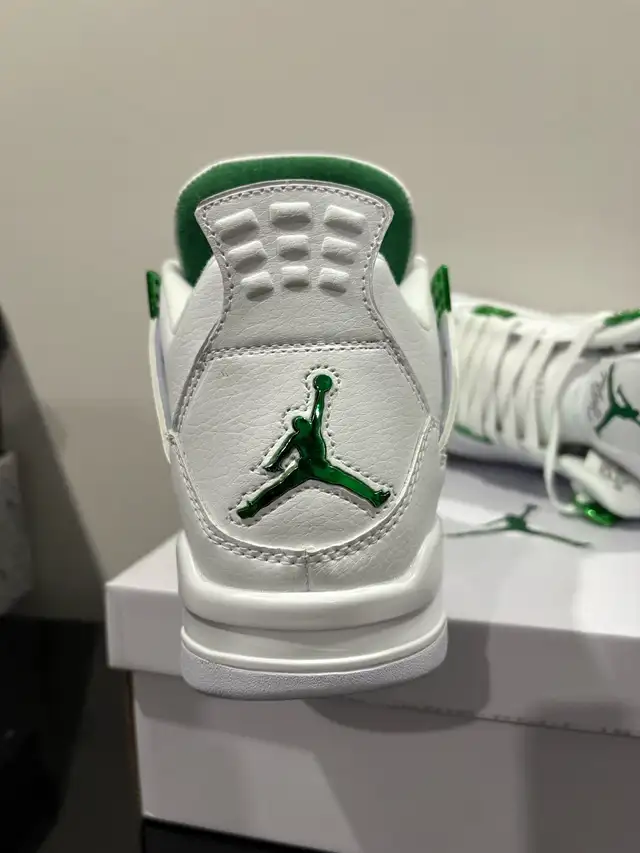 Jordan 4 metallic green in Men's Shoes in Calgary - Image 4