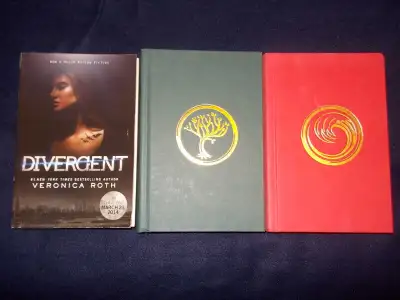 Roth- 3 Divergent Series books (Divergent, Alligiant, Insurgent), View more