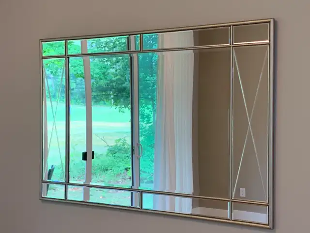 Decor-rest decorative rectangular wall mirror - Made in Canada in Home Décor & Accents in Ottawa - Image 3