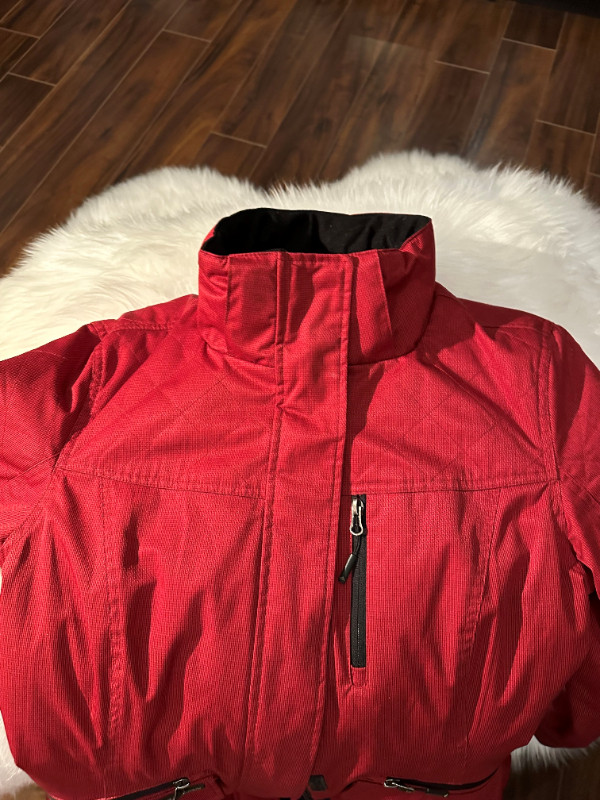 Manteau de ski ou d'hiver (médium) dans Femmes - Hauts et vêtements d'extérieur  à Longueuil/Rive Sud - Image 2