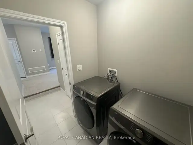 New Midland House for Rent in Long Term Rentals in Barrie - Image 12