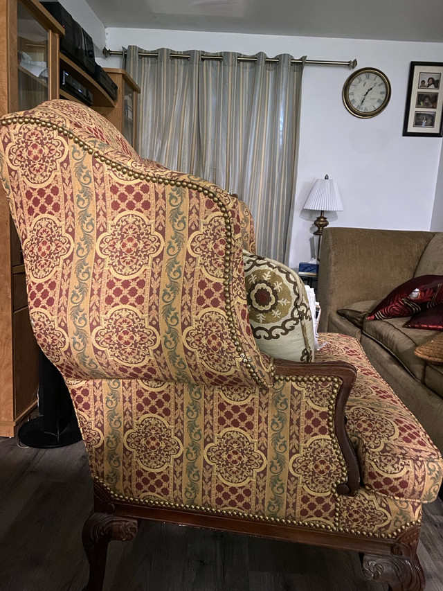 Fauteuil antique / antique armchair dans Chaises, Fauteuils inclinables  à Longueuil/Rive Sud - Image 4
