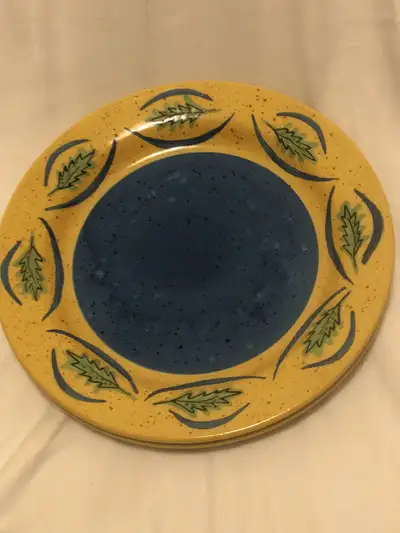 Set of 2 Plates, View more