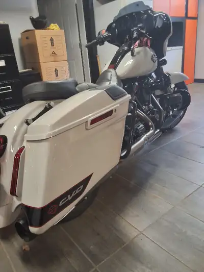 CVO 2020, couleur sand dune, comme showroom, 117 pc, seulement 8036 km, GARANTIE PROLONGER jusqu'en...