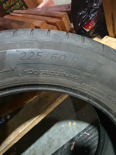 225/60R18 Michelin Primacy Tour A/S – Pair Good tread, no patches, came off a 2019 Chevy Equinox. Qu...